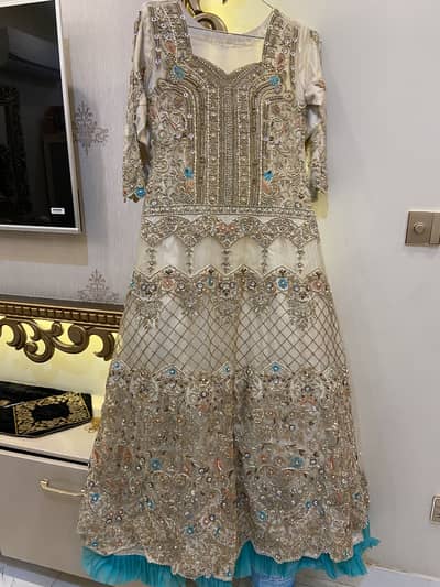 Light gold maxi