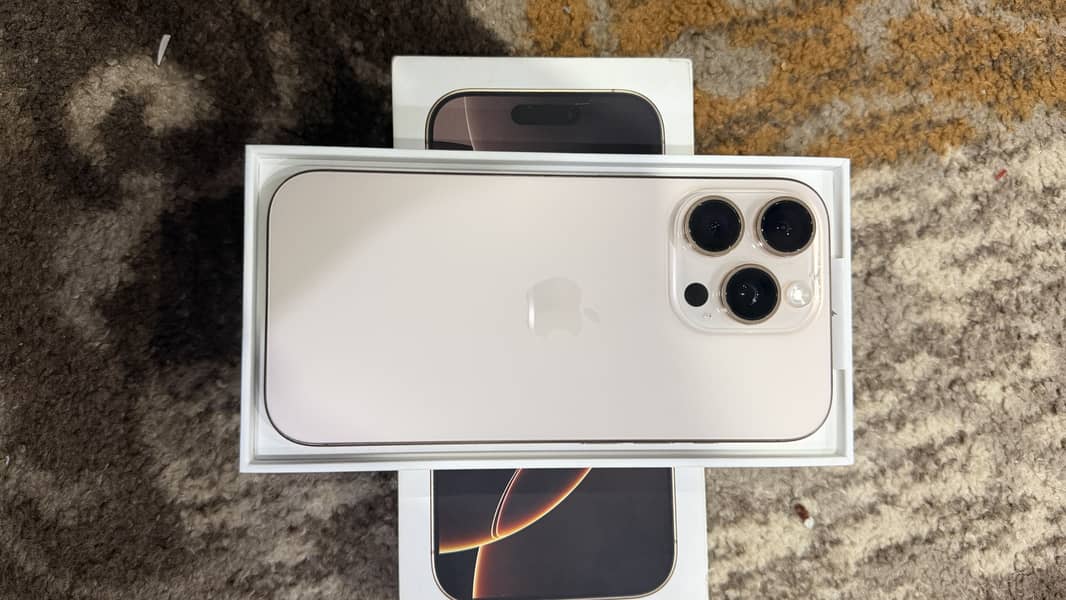 Apple iPhone 16 Pro 2