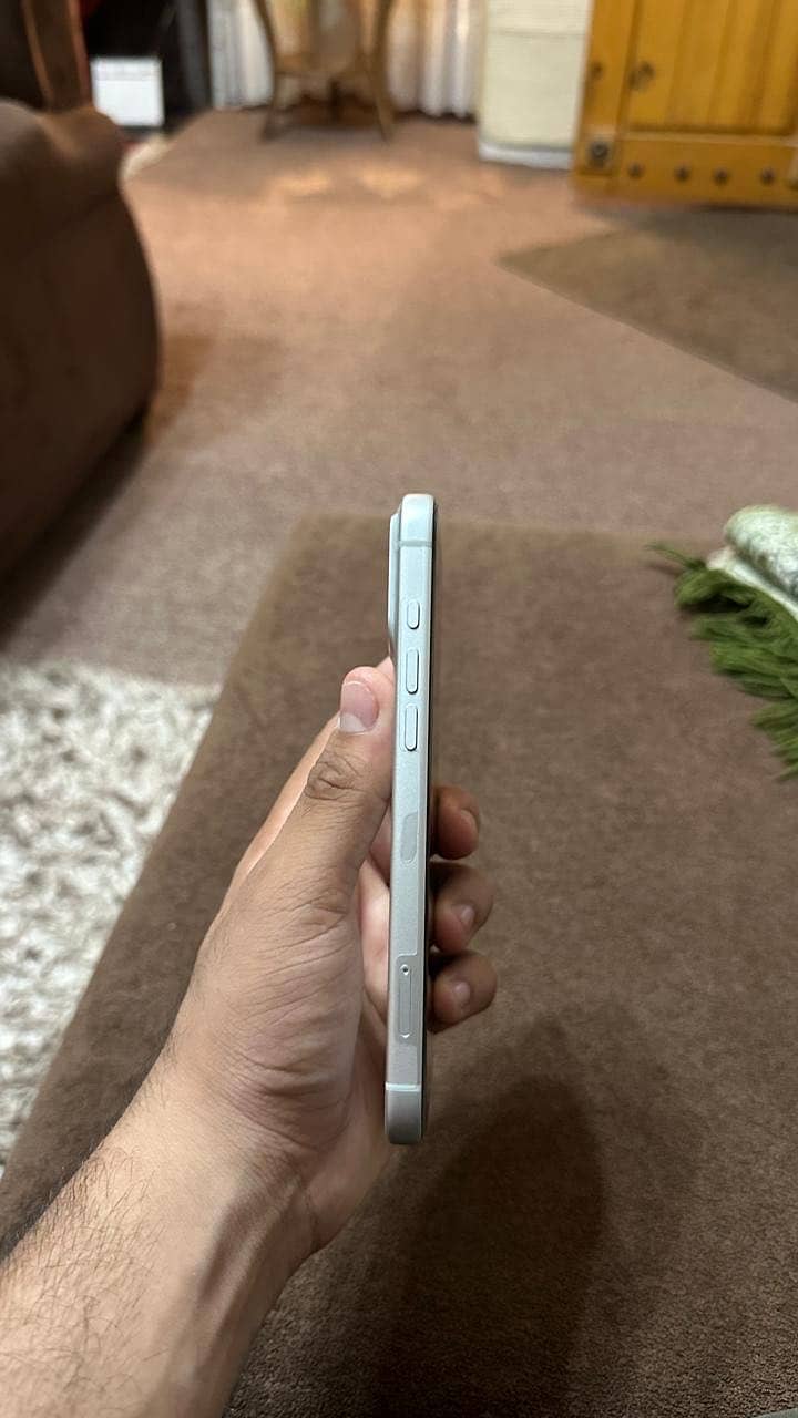 Apple iPhone 17 Pro Max 5