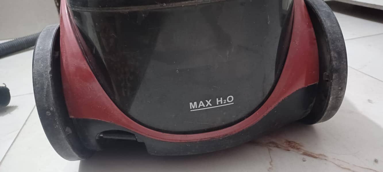 vacuum cleaner 2