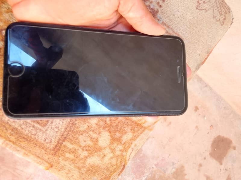 Apple iPhone 7 Plus 2