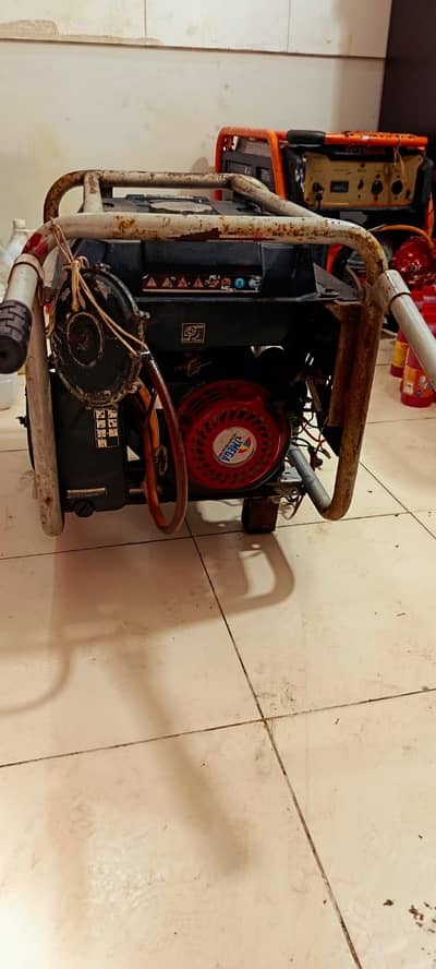 FUJIGEN BY JASCO GENERATOR 3kw in good condition