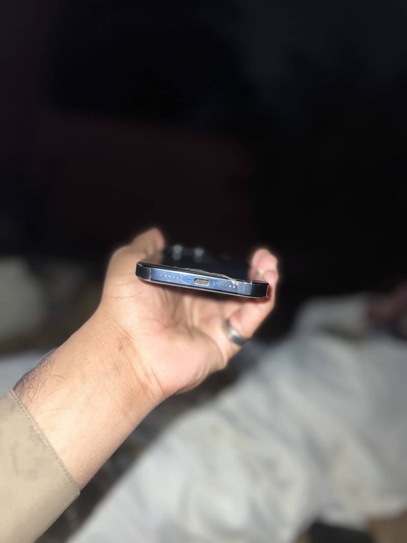 Apple iPhone 15 Pro Max 1