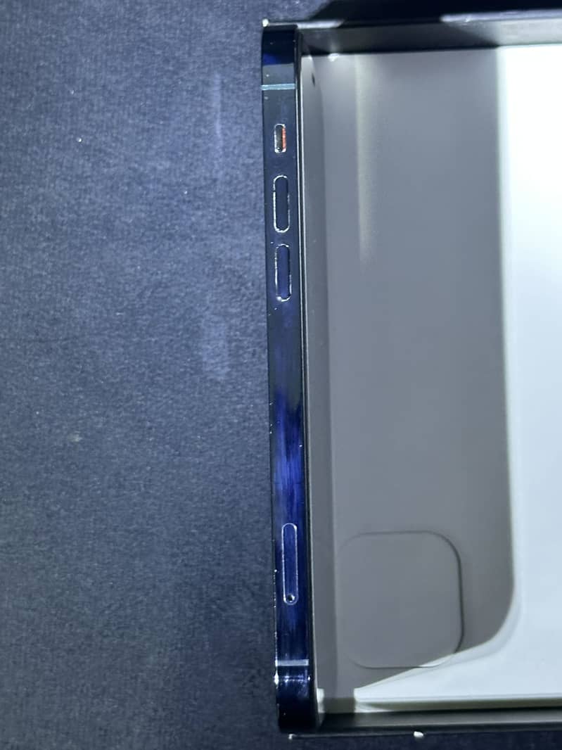 Apple iPhone 12 Pro 2