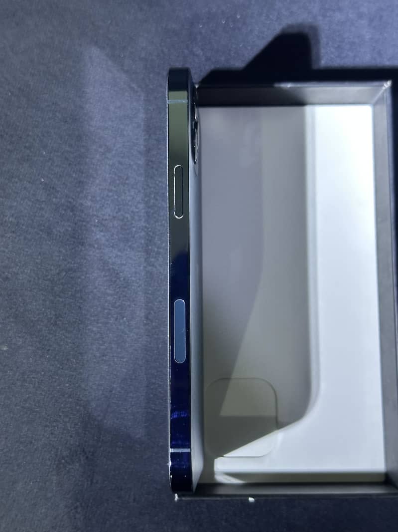 Apple iPhone 12 Pro 3