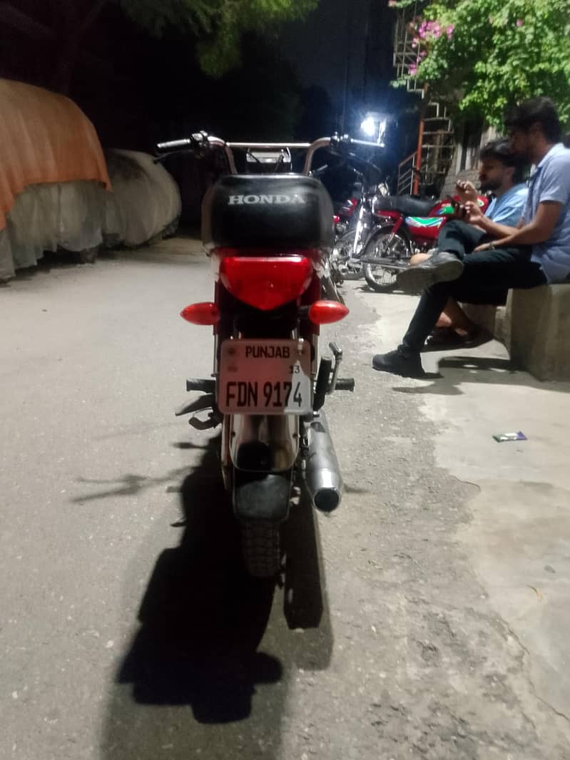 CD 70 2013 model 4