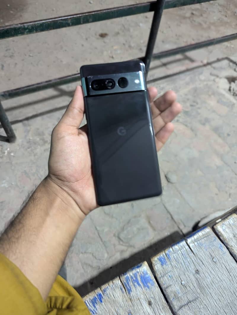 Google Pixel 7 Pro 4