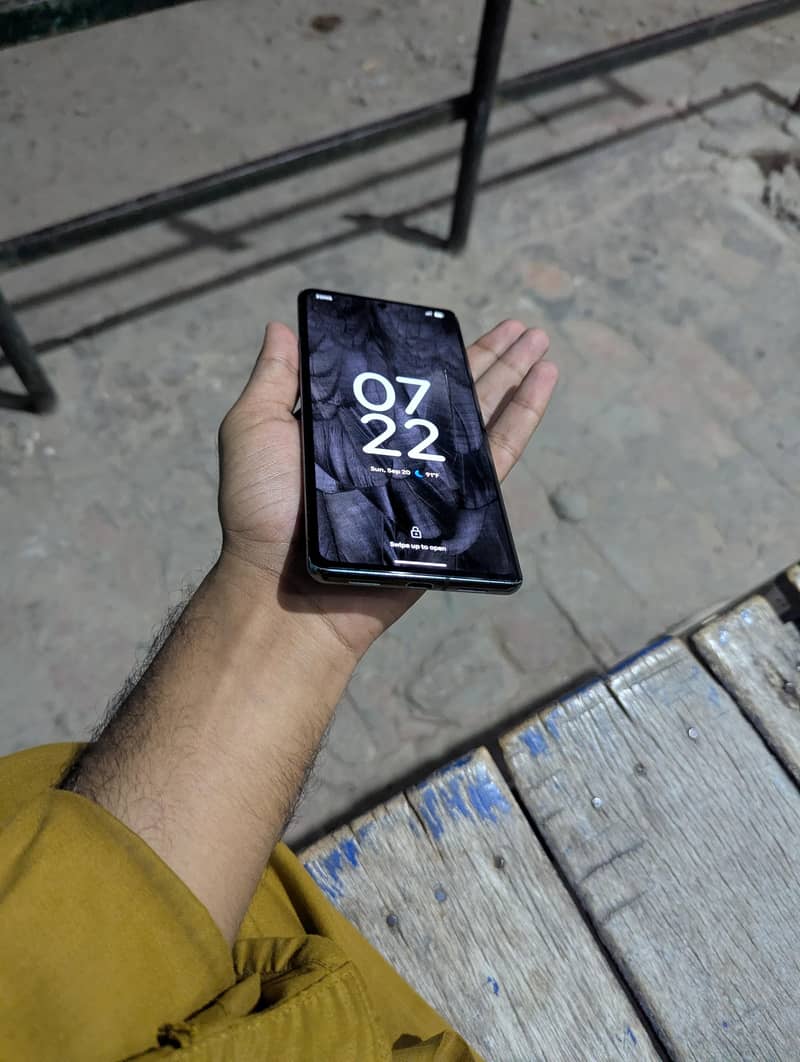 Google Pixel 7 Pro 9