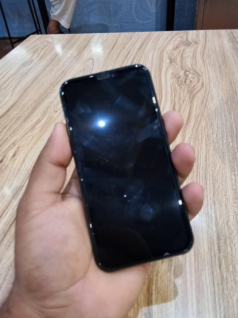 Apple iPhone 11 Pro 5
