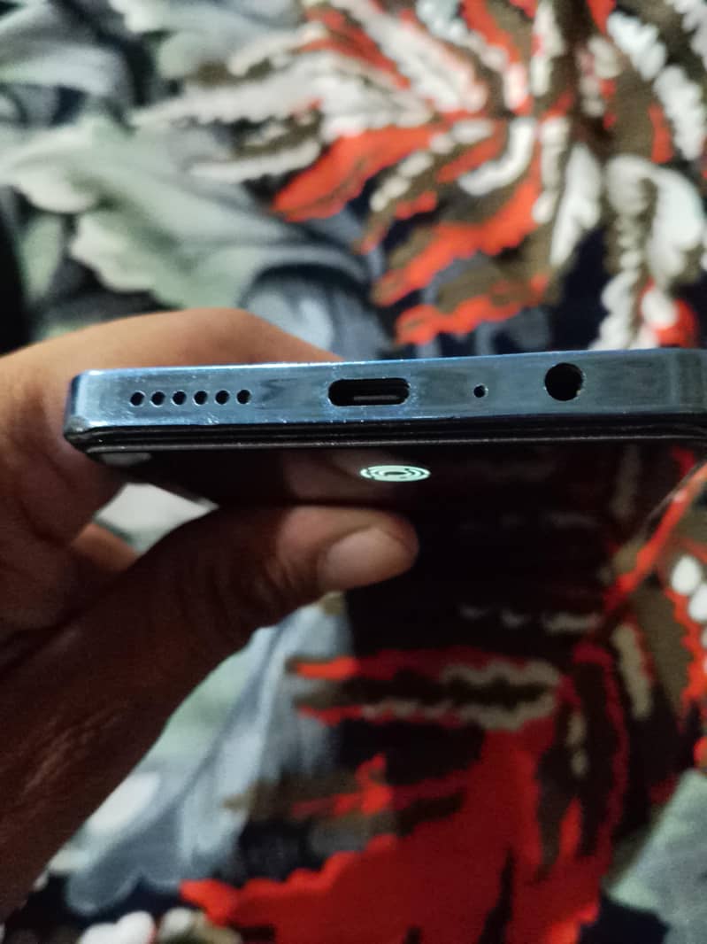 Tecno CAMON 20 Pro 4