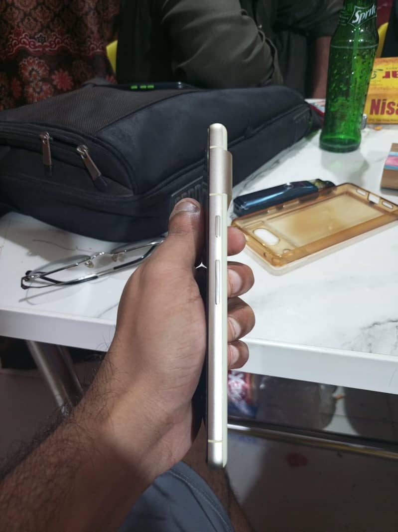 Google Pixel 7 3