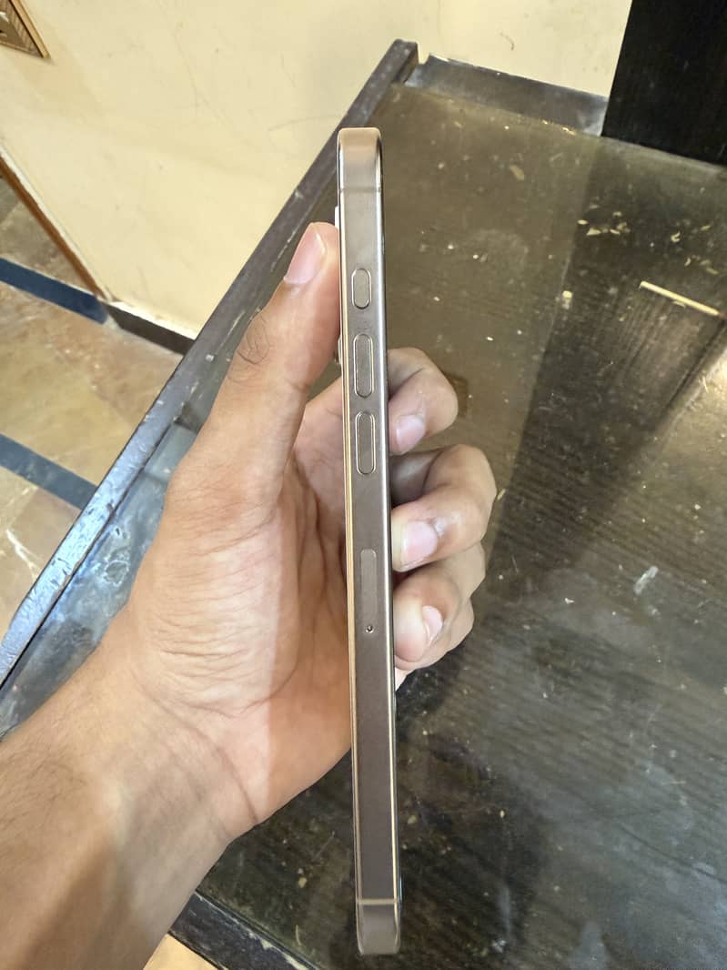 Iphone 16 Pro Max Display Message 3