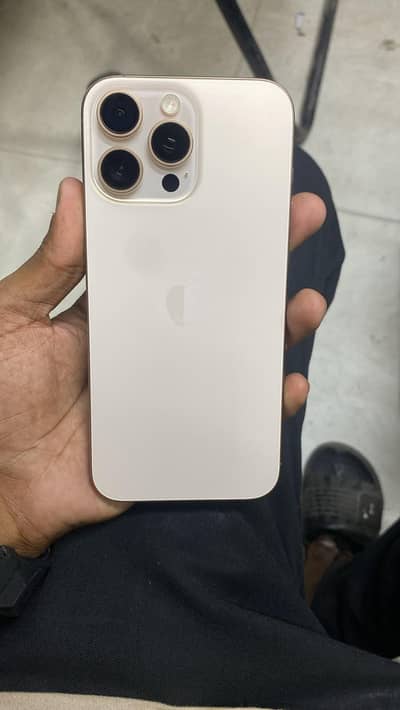 Apple iPhone 16 Pro Max