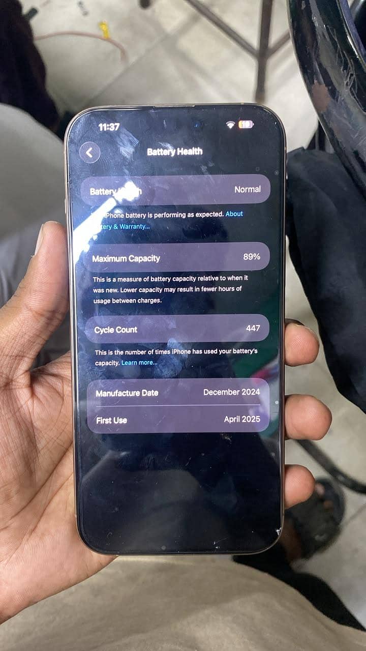 Apple iPhone 16 Pro Max 4