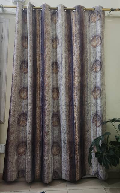 CURTAINS WITH FREE RODS
