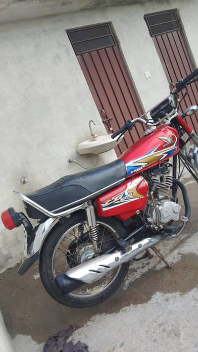 Honda 125 good condition 2020 model