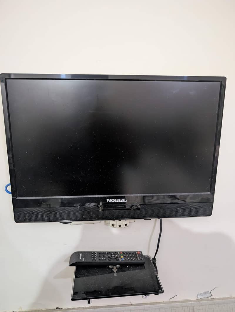 16 inch LCD 0