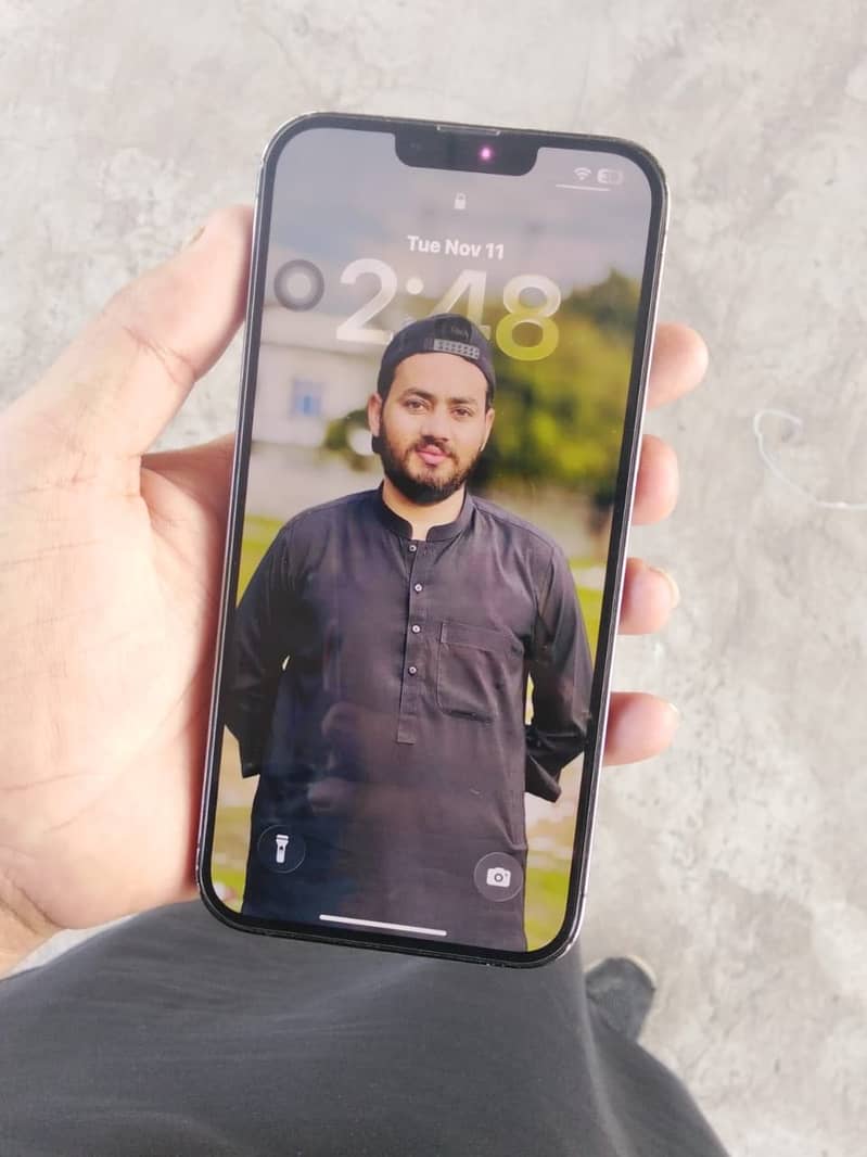 Apple iPhone 14 Pro 3