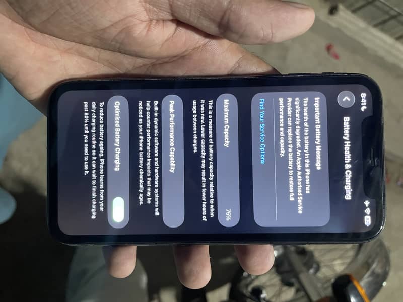 Apple iPhone 11 0