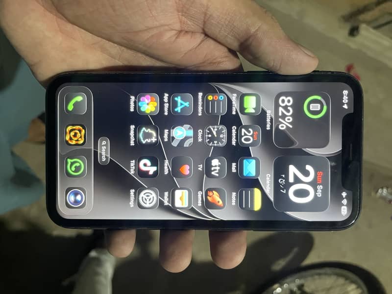 Apple iPhone 11 3