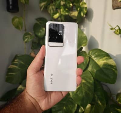 Realme GT 6 - Official Tax Paid (18k) - 10/10 Condition With Box