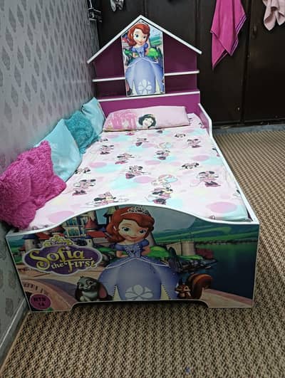 baby girl bed
