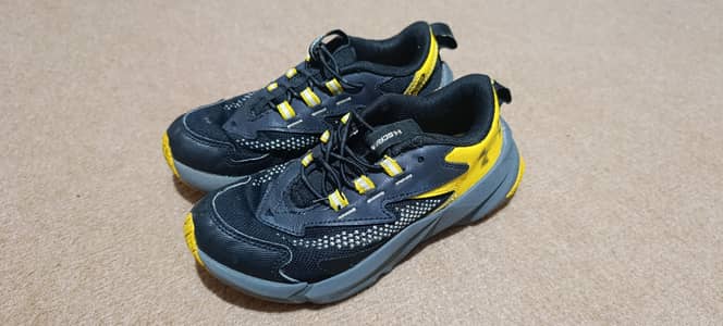 Under Armour Scramjet 6, Mach 9.6 Boys' Running Shoes