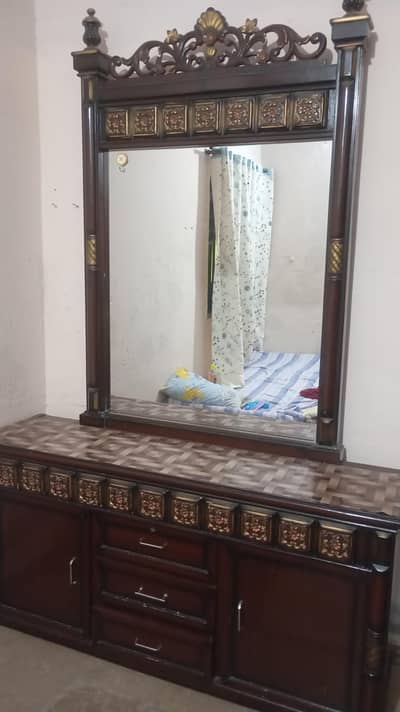 dresser