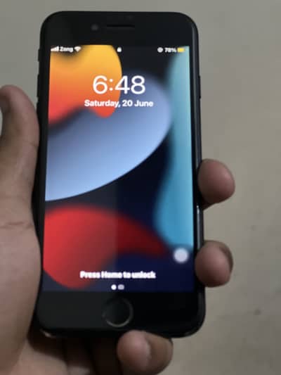 Apple iPhone 7