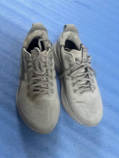 Asics used shoes use like brand new 100% original