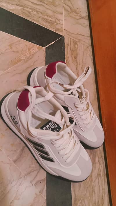 1 time used branded shoes only rupees 3500