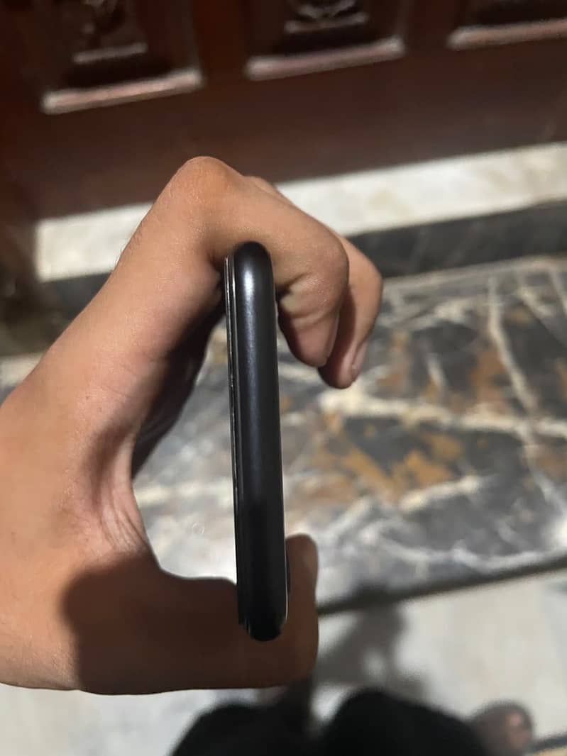 Apple iPhone SE 11