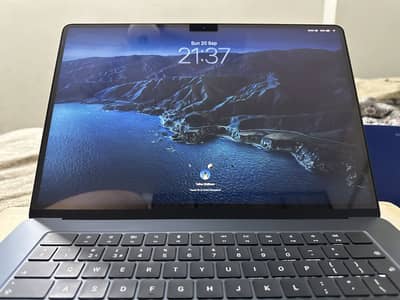 Macbook Air M3 15 inch
