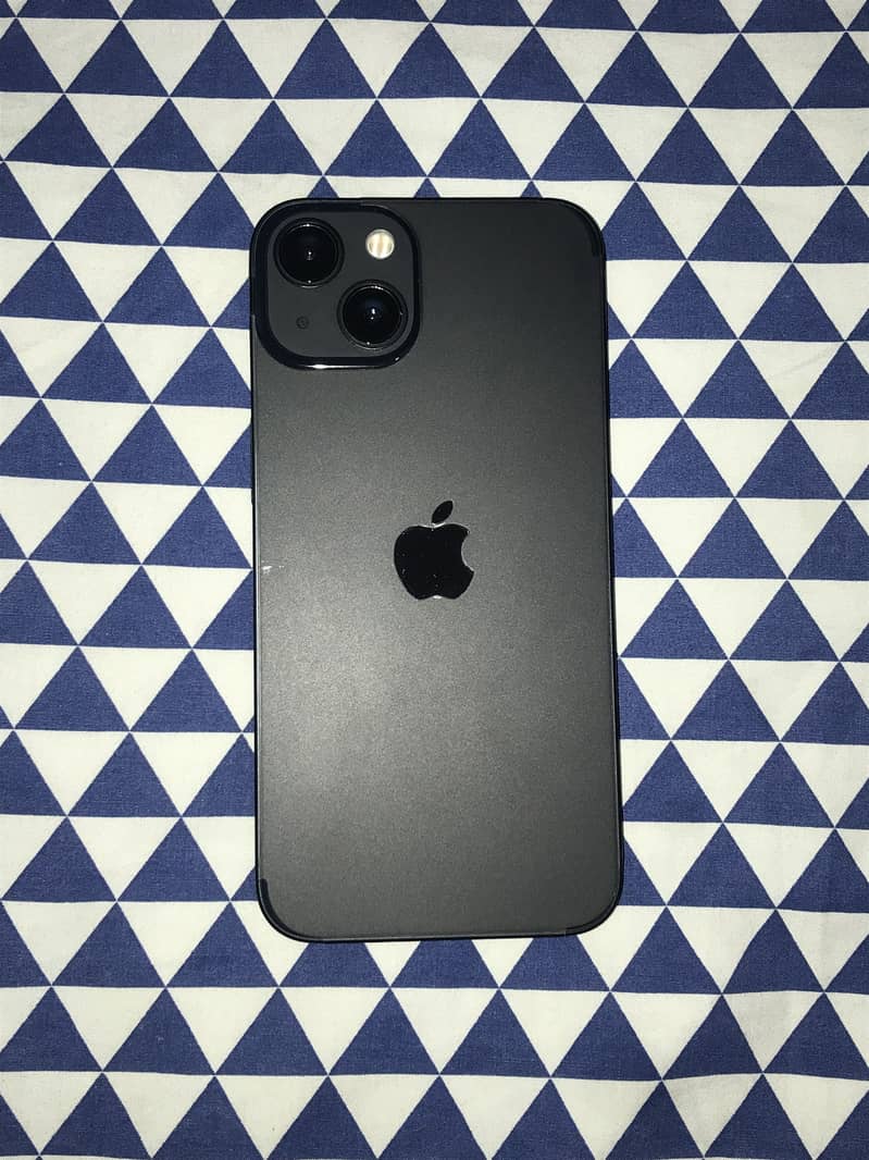 Apple iPhone 13 0