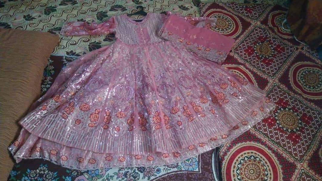 نیو کنڈیشن فراک 6