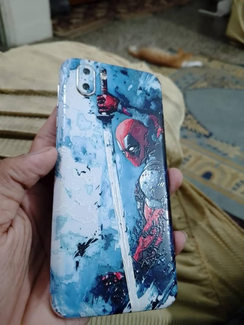 Sharp Aquos R2 3