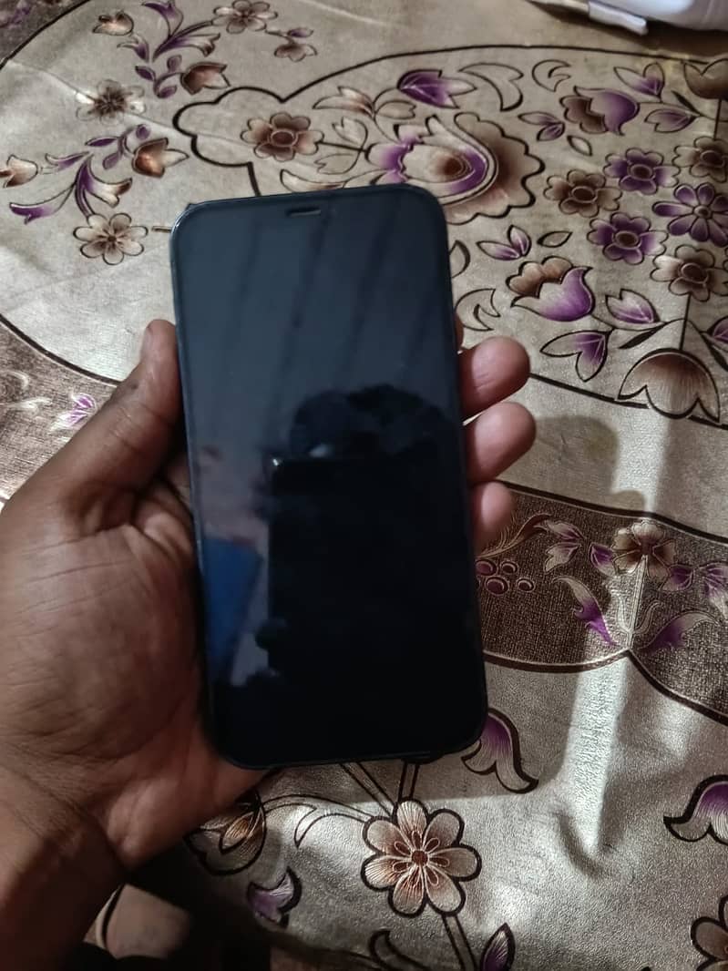 Apple iPhone 12 2