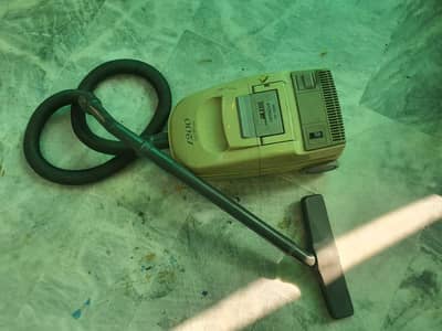 Hitachi vaccume cleaner