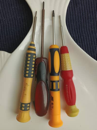 4 Pcs Mobile & Electronics Repair Precision Screwdrivers Set