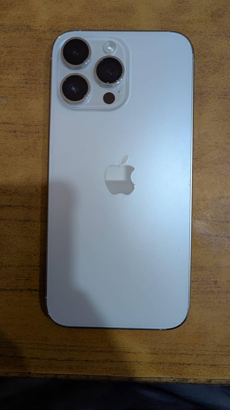 Apple iPhone 14 Pro Max 0