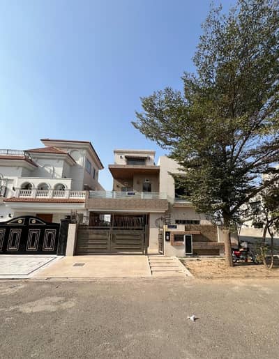 NEW LAHORE CITY PHASE 1 OVERSEAS BLOCK 10 MARLA HOUSE AVAILABLE FOR SALE SUI GAS APPROVED ARIA AND WAPDA 3 PHASE TO METRE INSTALL GOOD OPPORTUNITY