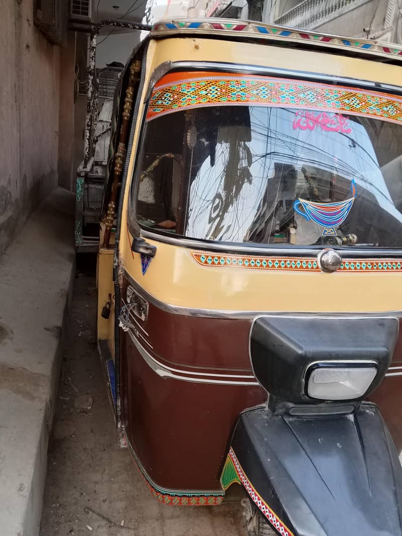 2017 model Rickshaw 1