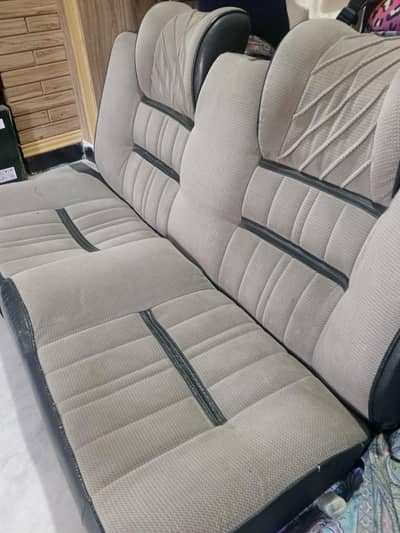 suzuki bolan seats