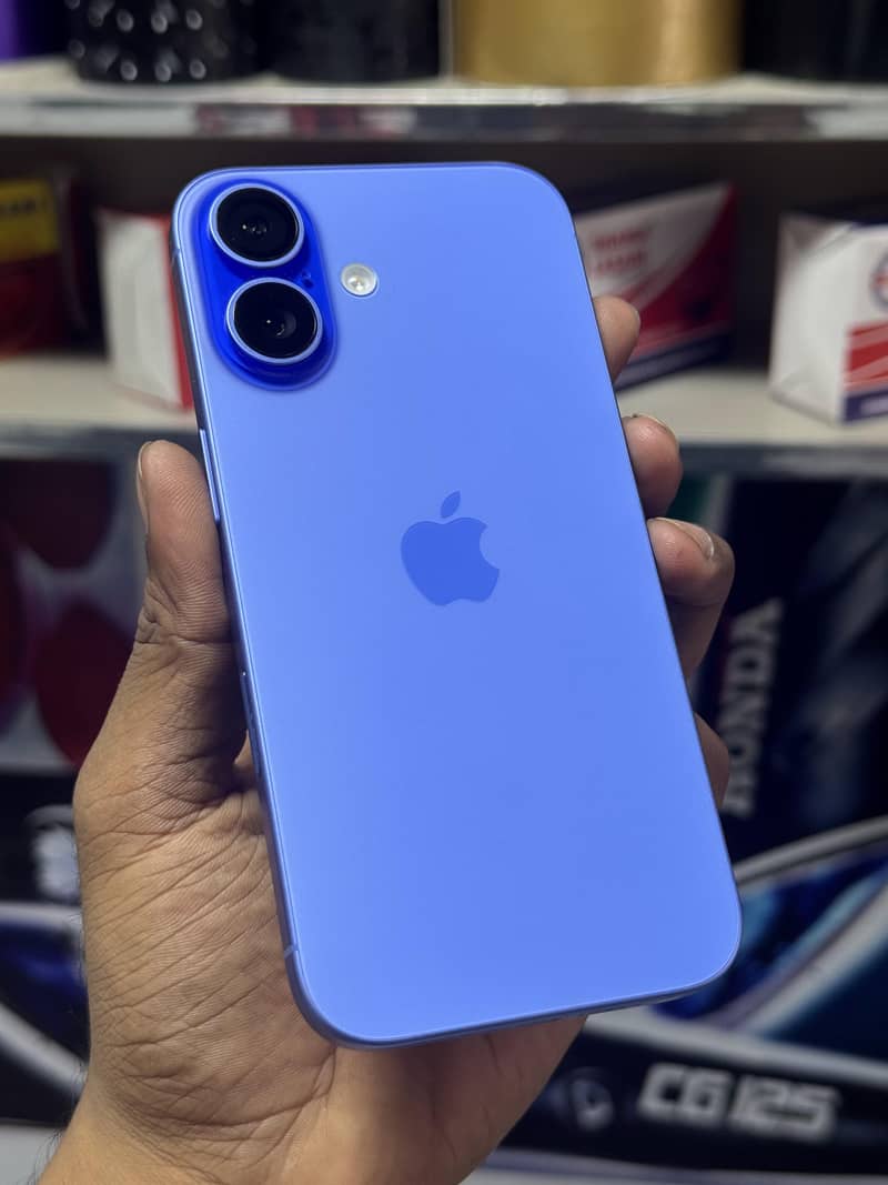 Apple iPhone 16 1