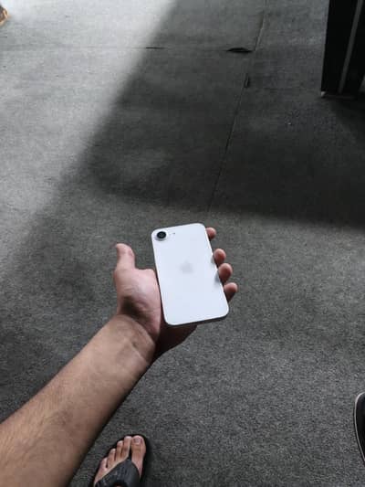 Apple iPhone 17e