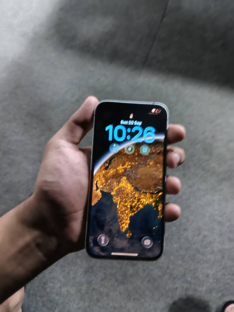 Apple iPhone 17e 2