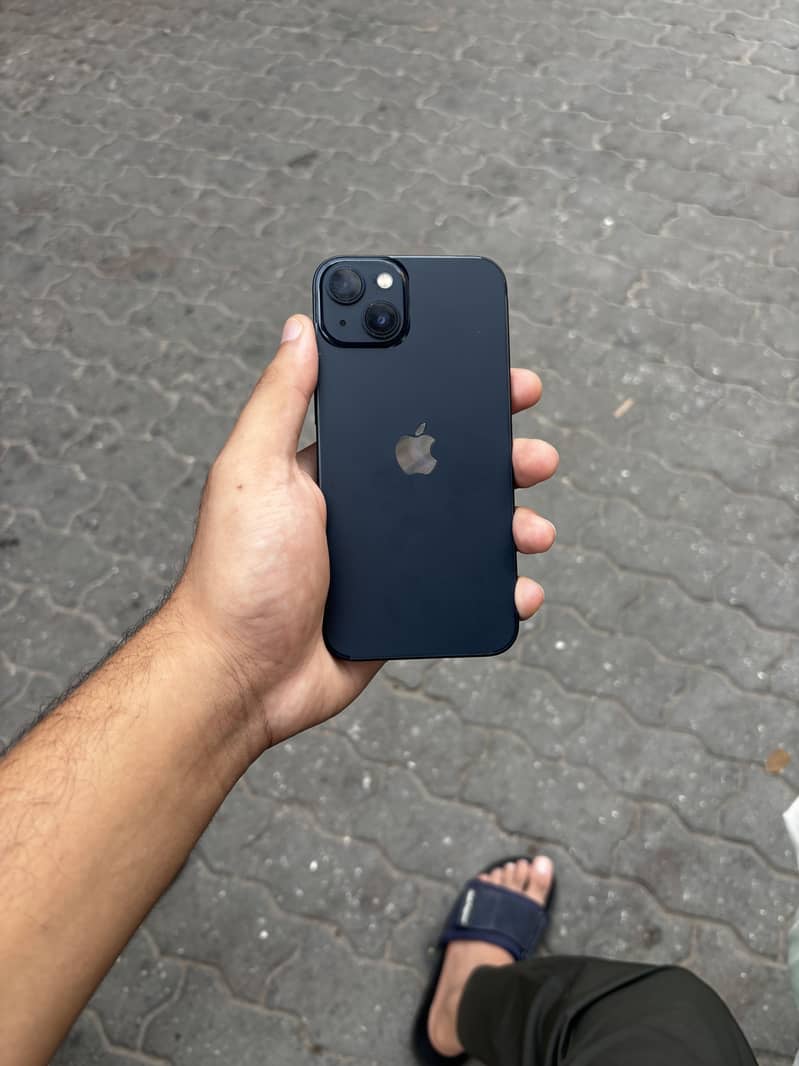 Apple iPhone 13 4