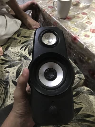2 speakers for sale