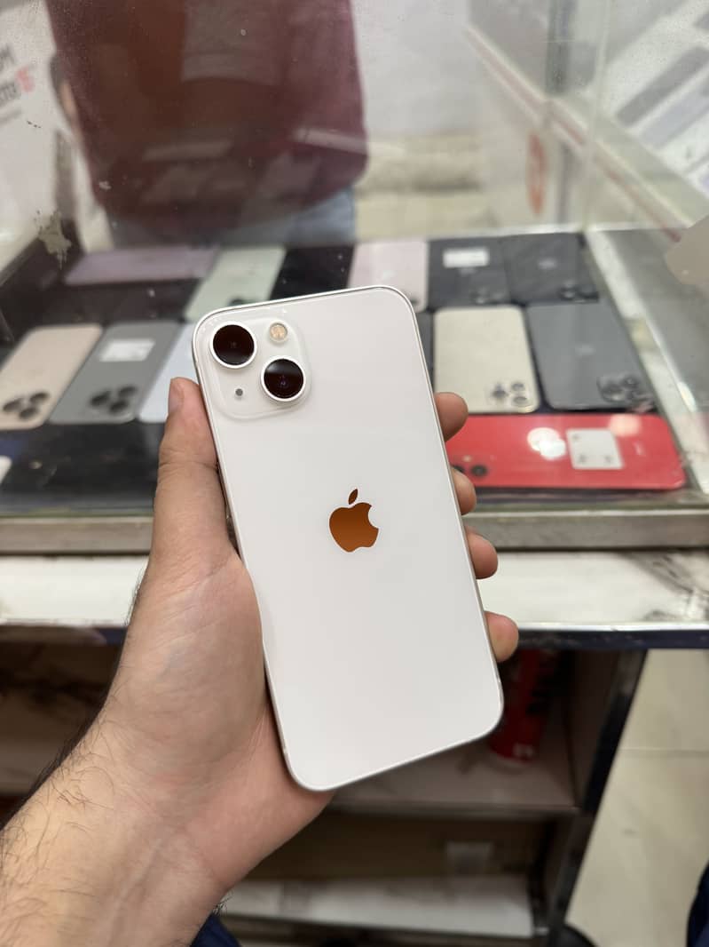 Apple iPhone 13 3