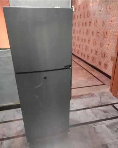 Haier hrf246 fridge good condition only gas dalegi original compressor